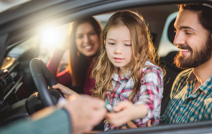 Family-Buying-Car