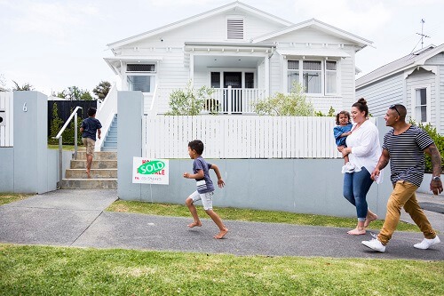FamilyBuyingHome